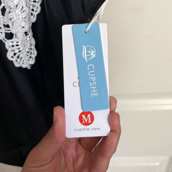 CUPSHE one piece swimsuit - Picture 4 of 4